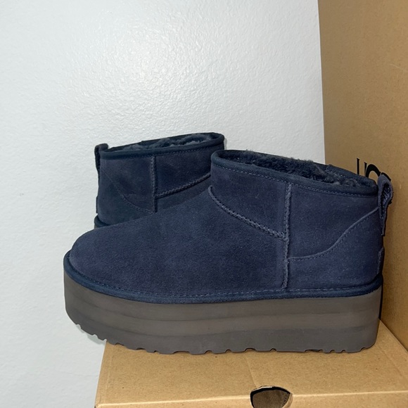 UGG Shoes - UGG CLASSIC ULTRA MINI PLATFORM